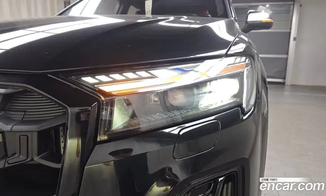 Audi SQ7 2026 4.0 автомат (гидро), миниатюра 8