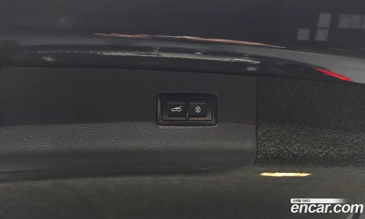Bentley Bentayga 2018 6.0 автомат (гидро), фото 25 Bentley Bentayga 2018 6.0 автомат (гидро), фото 25