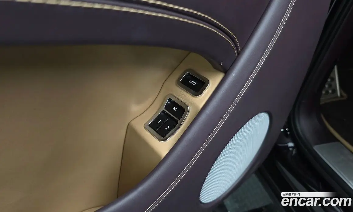 Bentley Bentayga 2018 6.0 автомат (гидро), фото 28 Bentley Bentayga 2018 6.0 автомат (гидро), фото 28
