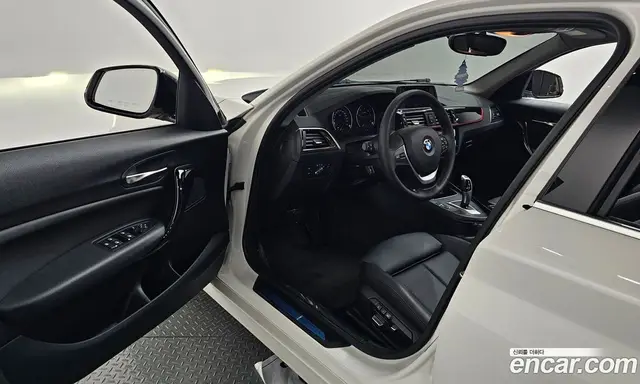 BMW 1 серия 2019 2.0 автомат (гидро), миниатюра 12