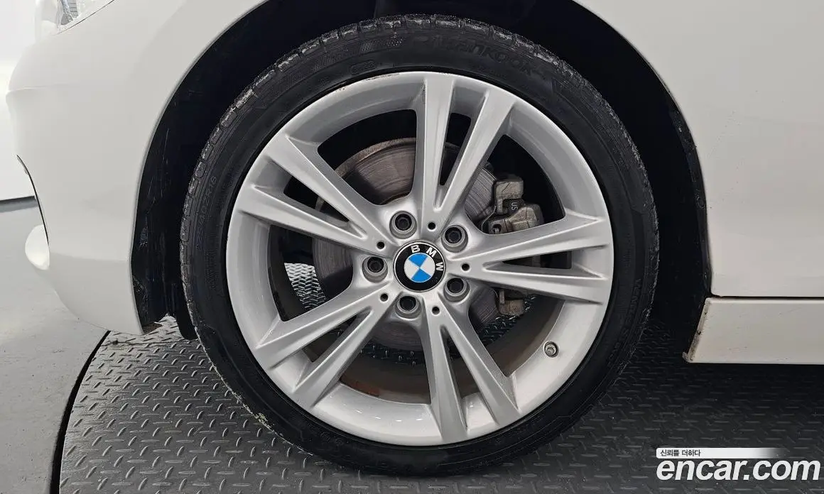 BMW 1 серия 2019 2.0 автомат (гидро), фото 4 BMW 1 серия 2019 2.0 автомат (гидро), фото 4