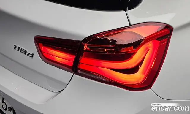 BMW 1 серия 2019 2.0 автомат (гидро), миниатюра 8 BMW 1 серия 2019 2.0 автомат (гидро), миниатюра 8