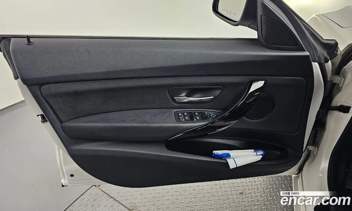 BMW 3 серия 2018 2.0 автомат (гидро), фото 14