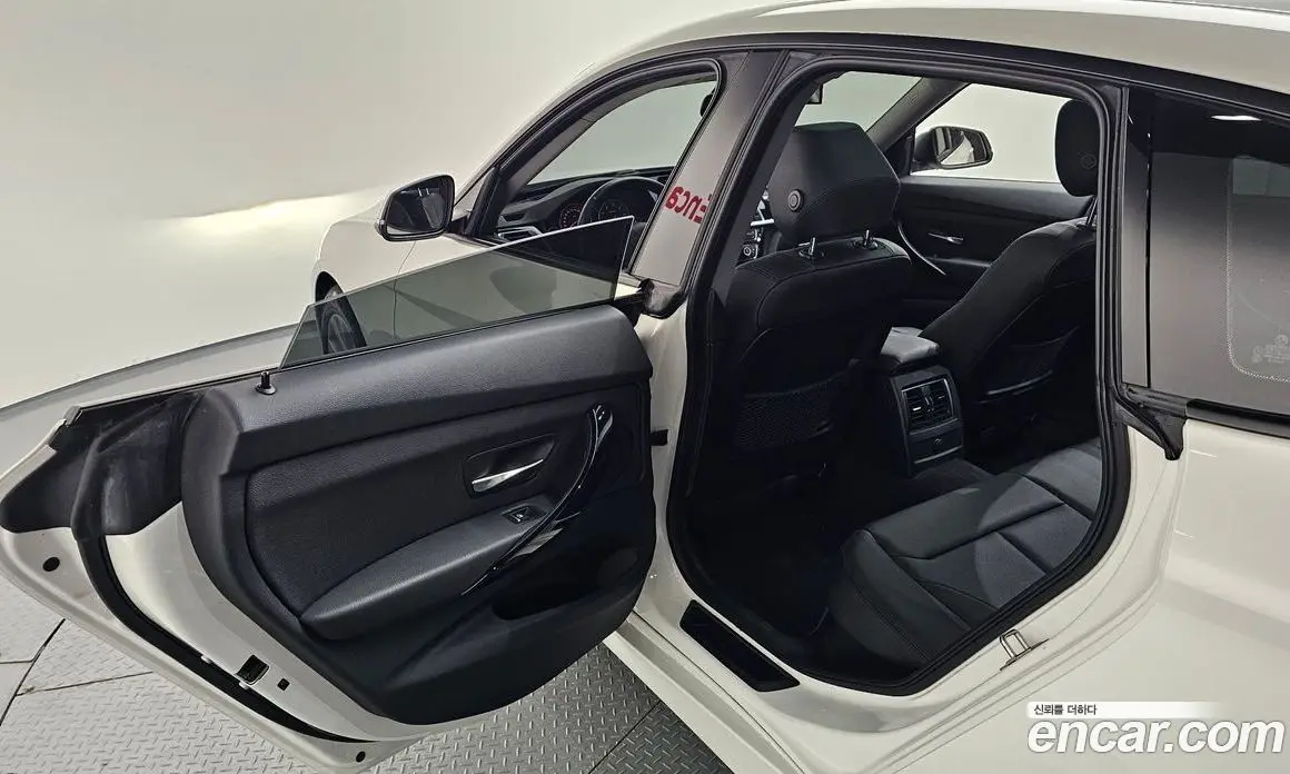 BMW 3 серия 2018 2.0 автомат (гидро), фото 25