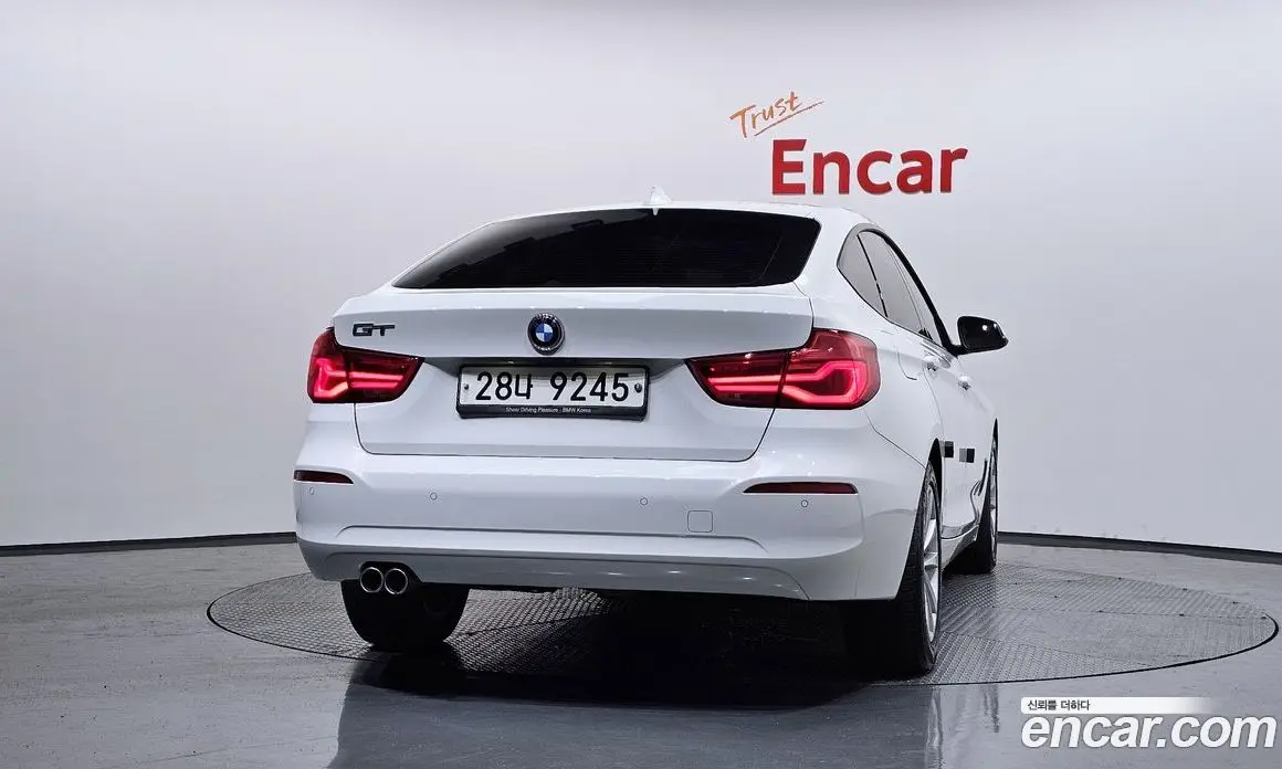 BMW 3 серия 2018 2.0 автомат (гидро), фото 4