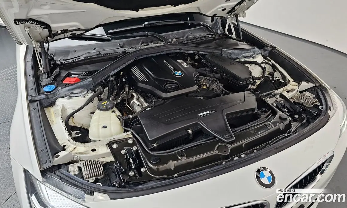 BMW 3 серия 2018 2.0 автомат (гидро), фото 6