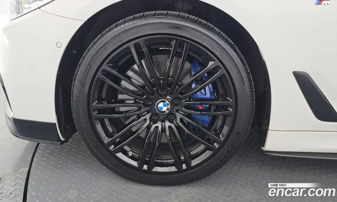 BMW 5 серия 2018 3.0 автомат (гидро), фото 5 BMW 5 серия 2018 3.0 автомат (гидро), фото 5