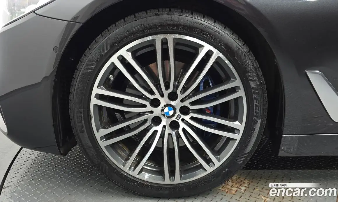 BMW 5 серия 2019 2.0 автомат (гидро), фото 4 BMW 5 серия 2019 2.0 автомат (гидро), фото 4