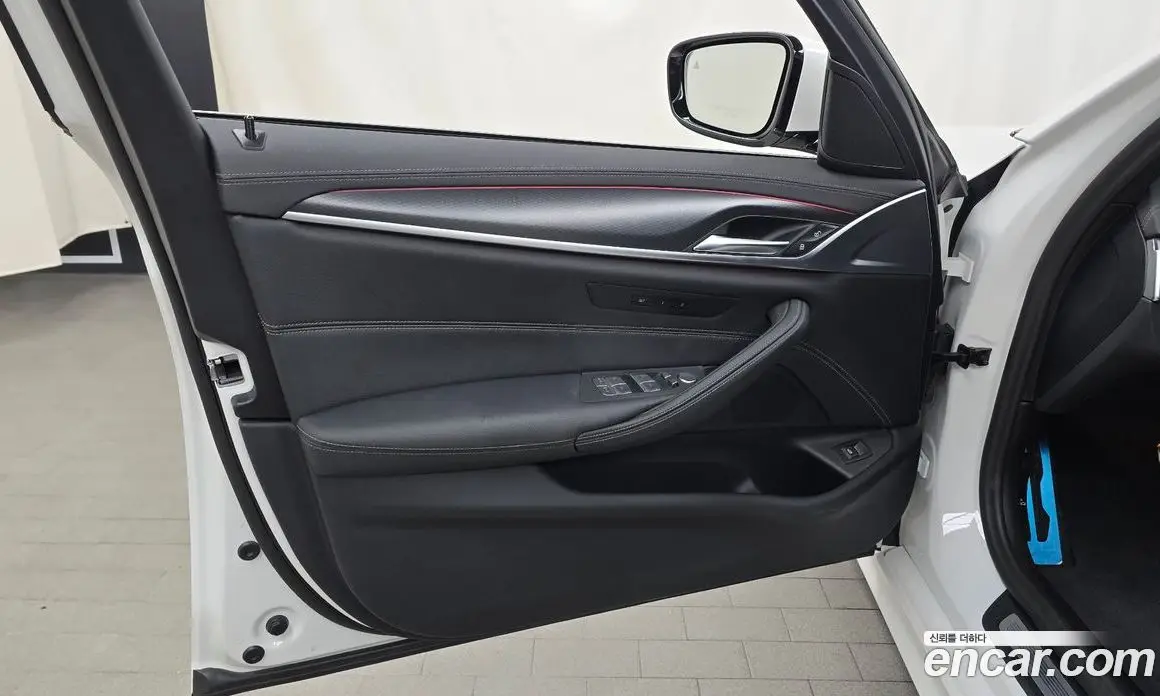 BMW 5 серия 2023 2.0 автомат (гидро), фото 14 BMW 5 серия 2023 2.0 автомат (гидро), фото 14