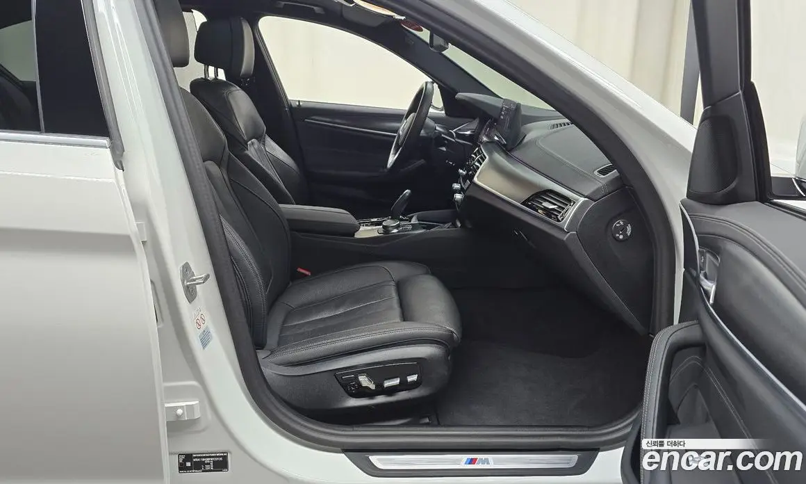 BMW 5 серия 2023 2.0 автомат (гидро), фото 16 BMW 5 серия 2023 2.0 автомат (гидро), фото 16