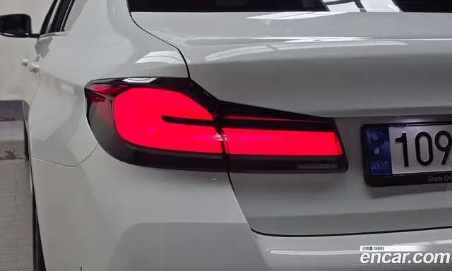 BMW 5 серия 2023 2.0 автомат (гидро), миниатюра 9 BMW 5 серия 2023 2.0 автомат (гидро), миниатюра 9