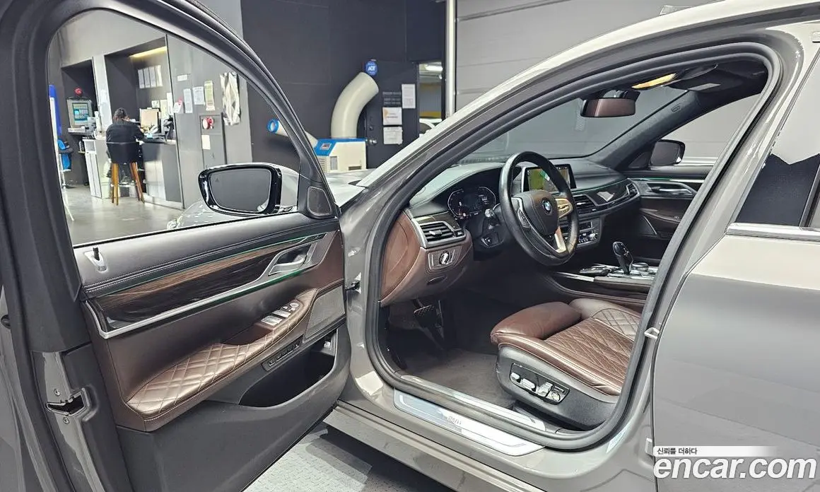 BMW 7 серия 2021 3.0 автомат (гидро), фото 13 BMW 7 серия 2021 3.0 автомат (гидро), фото 13