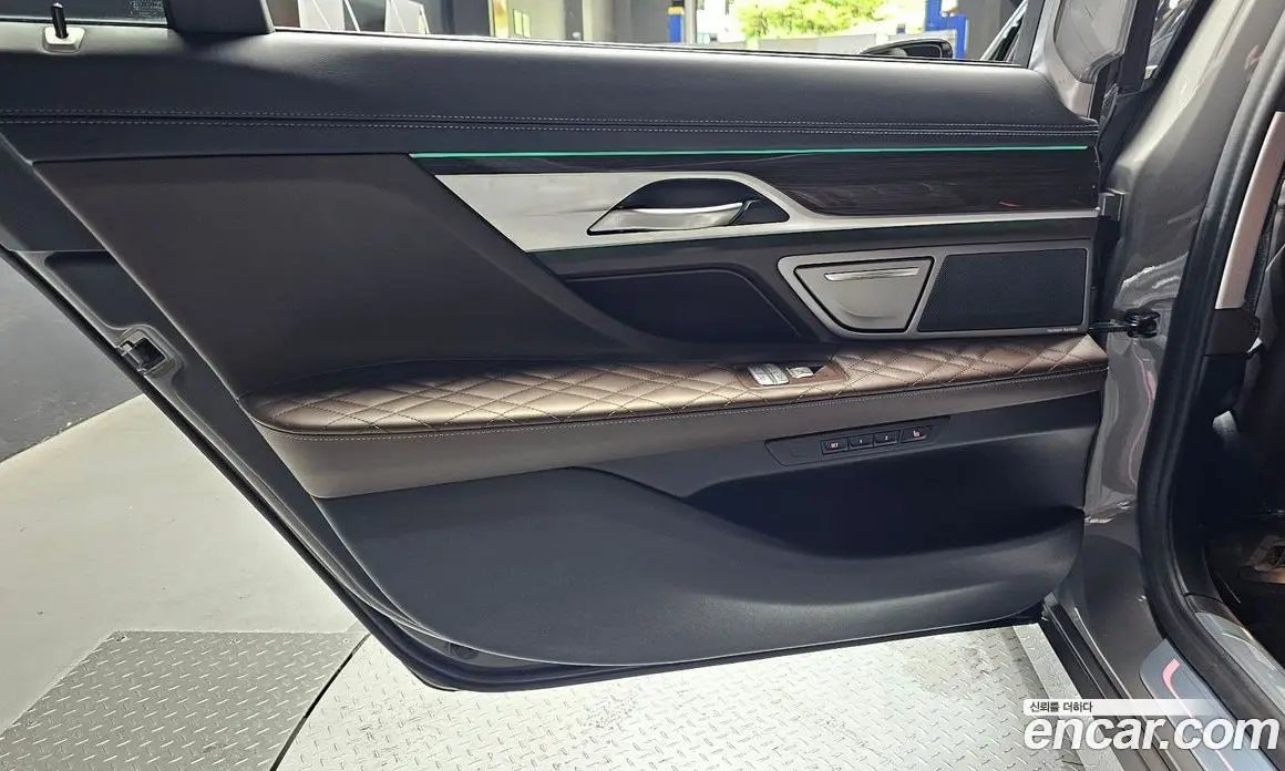 BMW 7 серия 2021 3.0 автомат (гидро), фото 15 BMW 7 серия 2021 3.0 автомат (гидро), фото 15