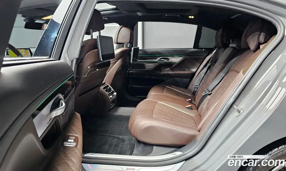 BMW 7 серия 2021 3.0 автомат (гидро), фото 18 BMW 7 серия 2021 3.0 автомат (гидро), фото 18