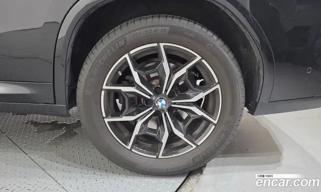 BMW X4 2022 2.0 автомат (гидро), миниатюра 7