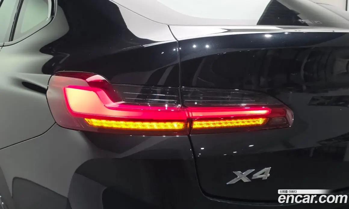 BMW X4 2022 2.0 автомат (гидро), фото 9