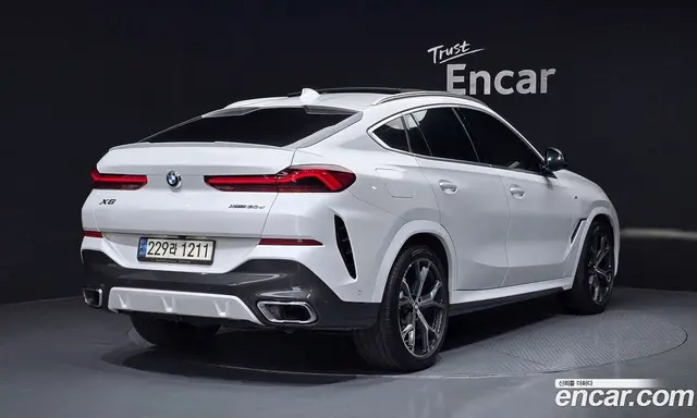 BMW X6 2021 3.0 автомат (гидро), миниатюра 2