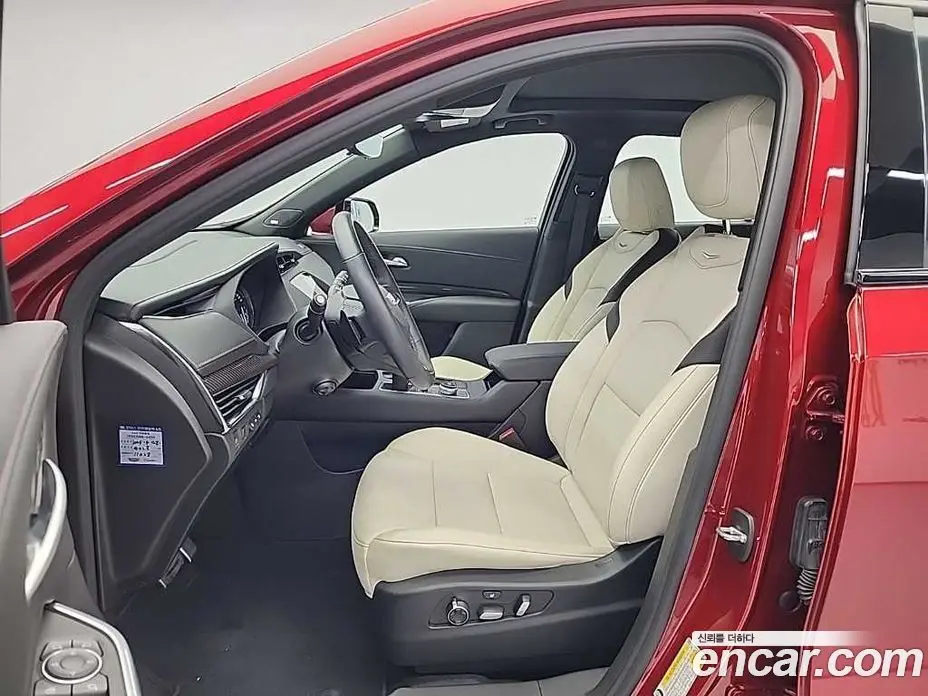 Cadillac XT4 2022 2.0 автомат (гидро), фото 11 Cadillac XT4 2022 2.0 автомат (гидро), фото 11