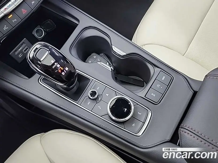 Cadillac XT4 2022 2.0 автомат (гидро), фото 9 Cadillac XT4 2022 2.0 автомат (гидро), фото 9