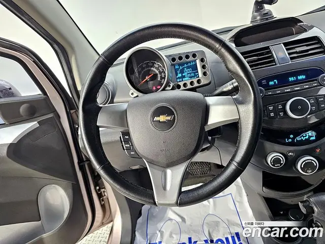Chevrolet Spark 2011 1.0 автомат (гидро), миниатюра 12