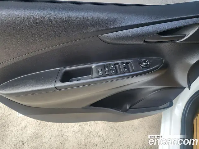 Chevrolet Spark 2016 1.0 автомат (гидро), миниатюра 10