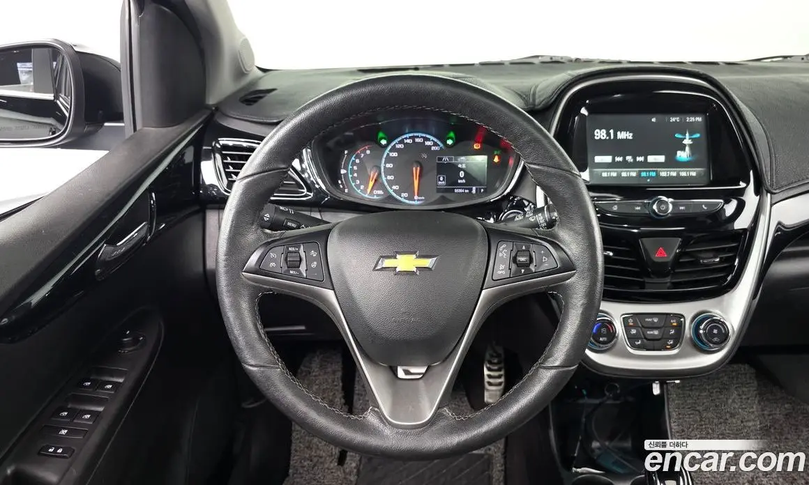 Chevrolet Spark 2017 1.0 автомат (гидро), фото 19