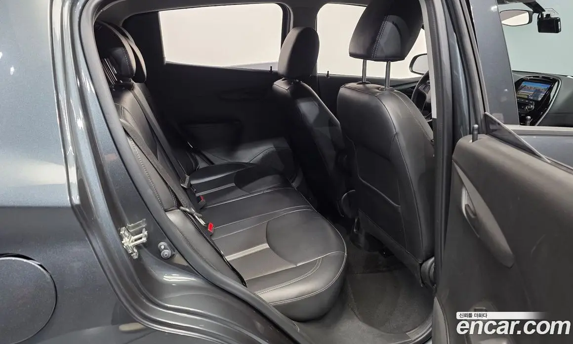 Chevrolet Spark 2018 1.0 автомат (гидро), фото 18 Chevrolet Spark 2018 1.0 автомат (гидро), фото 18