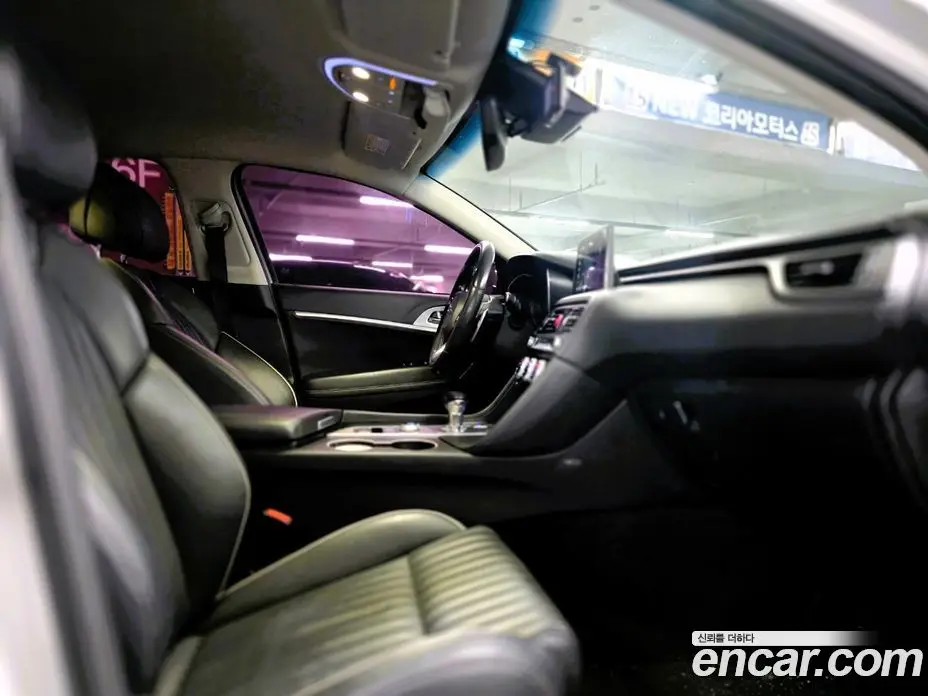 Genesis G70 2017 2.0 автомат (гидро), фото 12 Genesis G70 2017 2.0 автомат (гидро), фото 12
