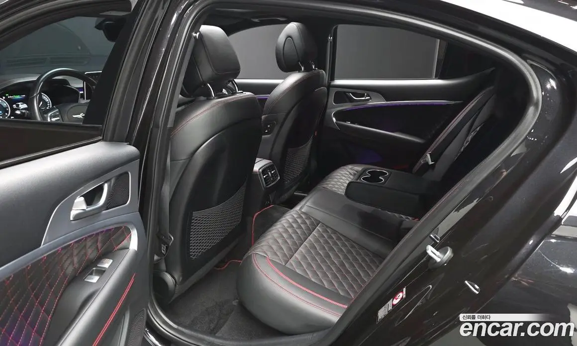 Genesis G70 2019 3.3 автомат (гидро), фото 16 Genesis G70 2019 3.3 автомат (гидро), фото 16