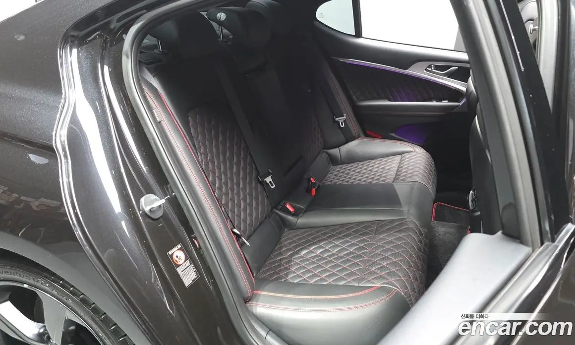 Genesis G70 2019 3.3 автомат (гидро), фото 18 Genesis G70 2019 3.3 автомат (гидро), фото 18