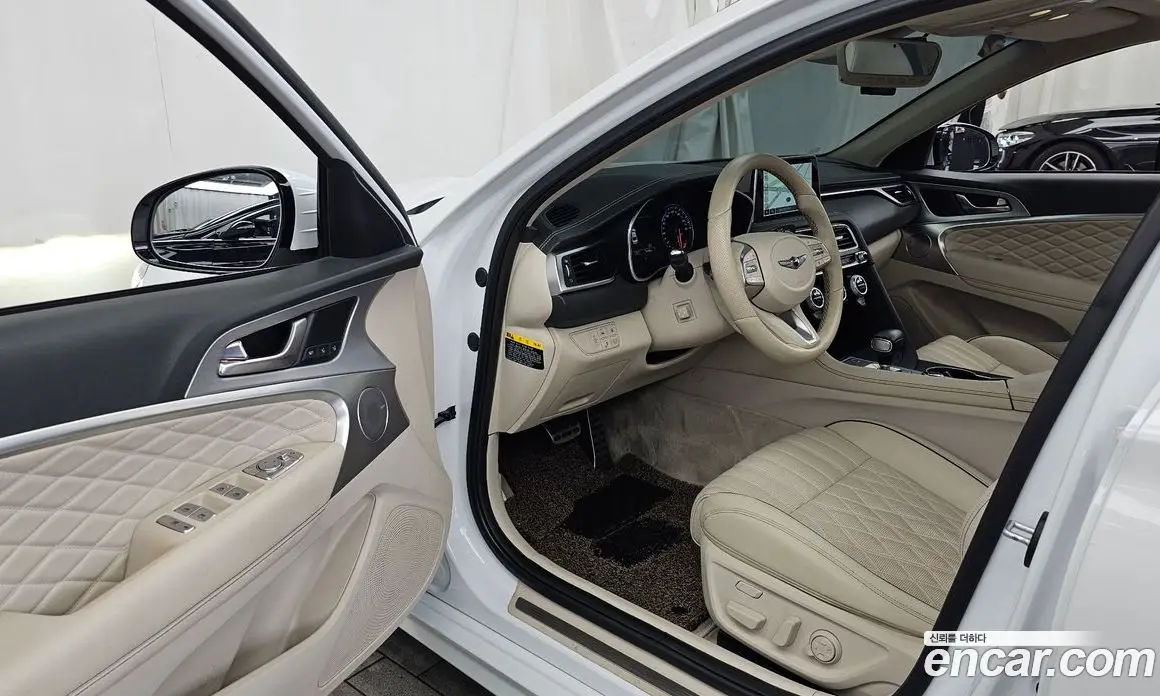 Genesis G70 2019 2.0 автомат (гидро), фото 13 Genesis G70 2019 2.0 автомат (гидро), фото 13