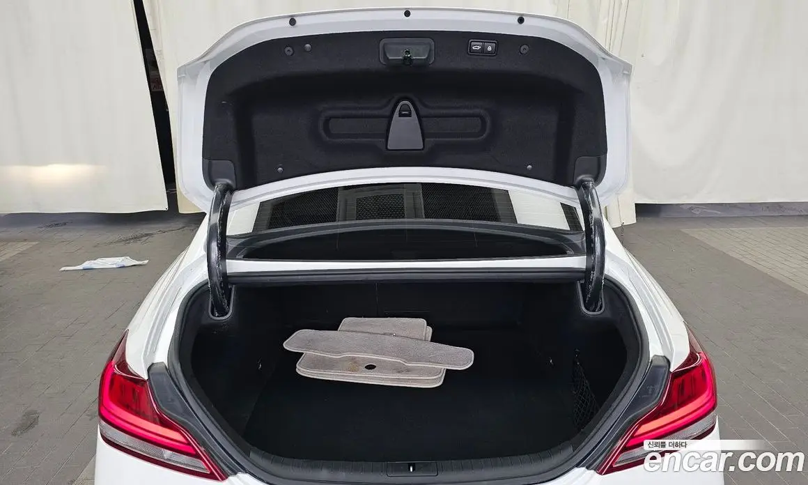 Genesis G70 2019 2.0 автомат (гидро), фото 26 Genesis G70 2019 2.0 автомат (гидро), фото 26