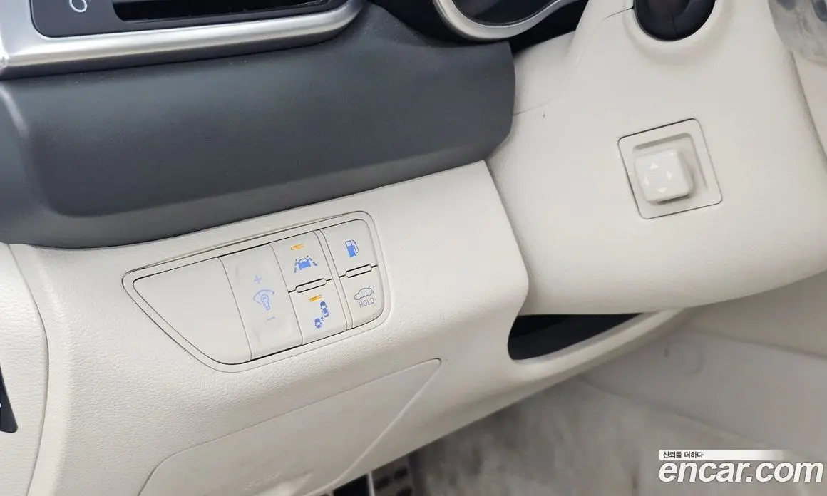 Genesis G70 2019 2.0 автомат (гидро), фото 29 Genesis G70 2019 2.0 автомат (гидро), фото 29