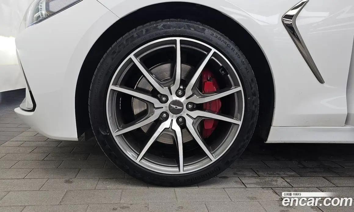 Genesis G70 2019 2.0 автомат (гидро), фото 5 Genesis G70 2019 2.0 автомат (гидро), фото 5