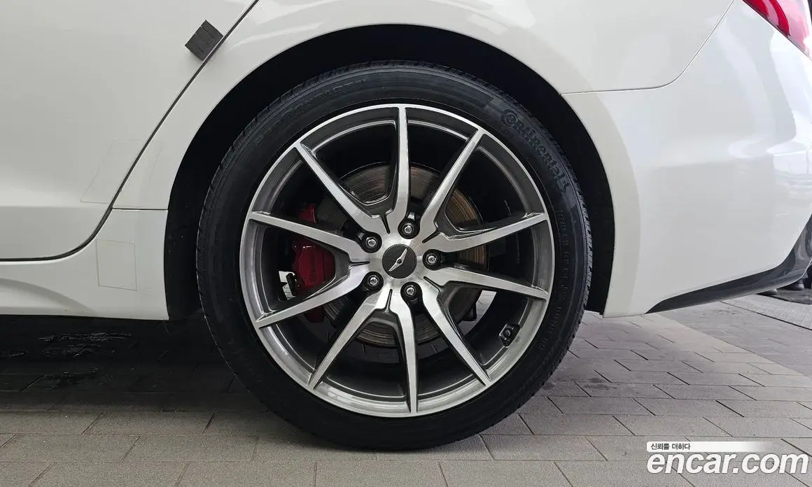 Genesis G70 2019 2.0 автомат (гидро), фото 7 Genesis G70 2019 2.0 автомат (гидро), фото 7