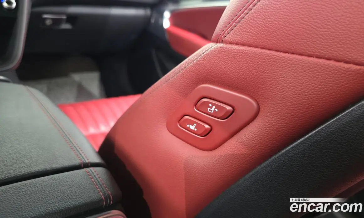 Genesis G70 2023 2.5 автомат (гидро), фото 30 Genesis G70 2023 2.5 автомат (гидро), фото 30