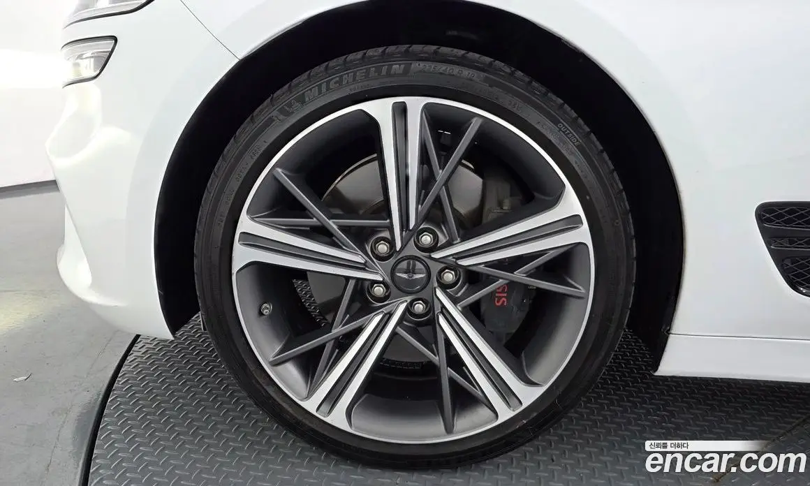 Genesis G70 2023 2.5 автомат (гидро), фото 5 Genesis G70 2023 2.5 автомат (гидро), фото 5