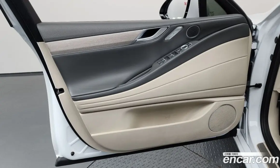 Genesis G80 2024 2.5 автомат (гидро), фото 14 Genesis G80 2024 2.5 автомат (гидро), фото 14