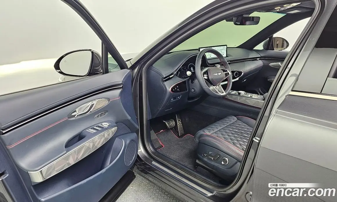 Genesis GV70 2021 2.5 автомат (гидро), фото 16 Genesis GV70 2021 2.5 автомат (гидро), фото 16