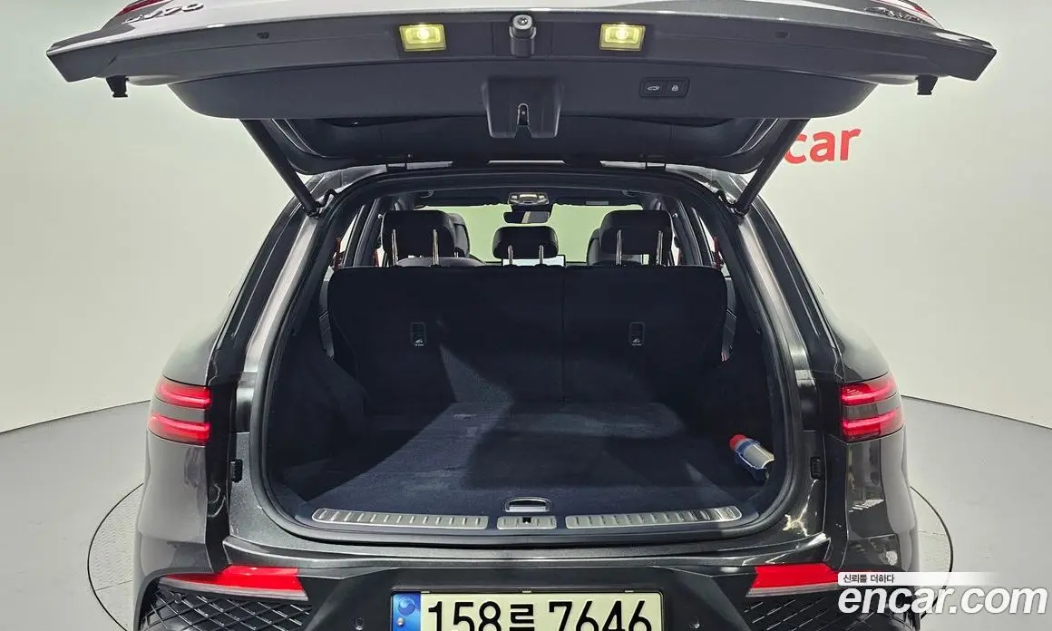 Genesis GV70 2021 2.5 автомат (гидро), фото 26 Genesis GV70 2021 2.5 автомат (гидро), фото 26