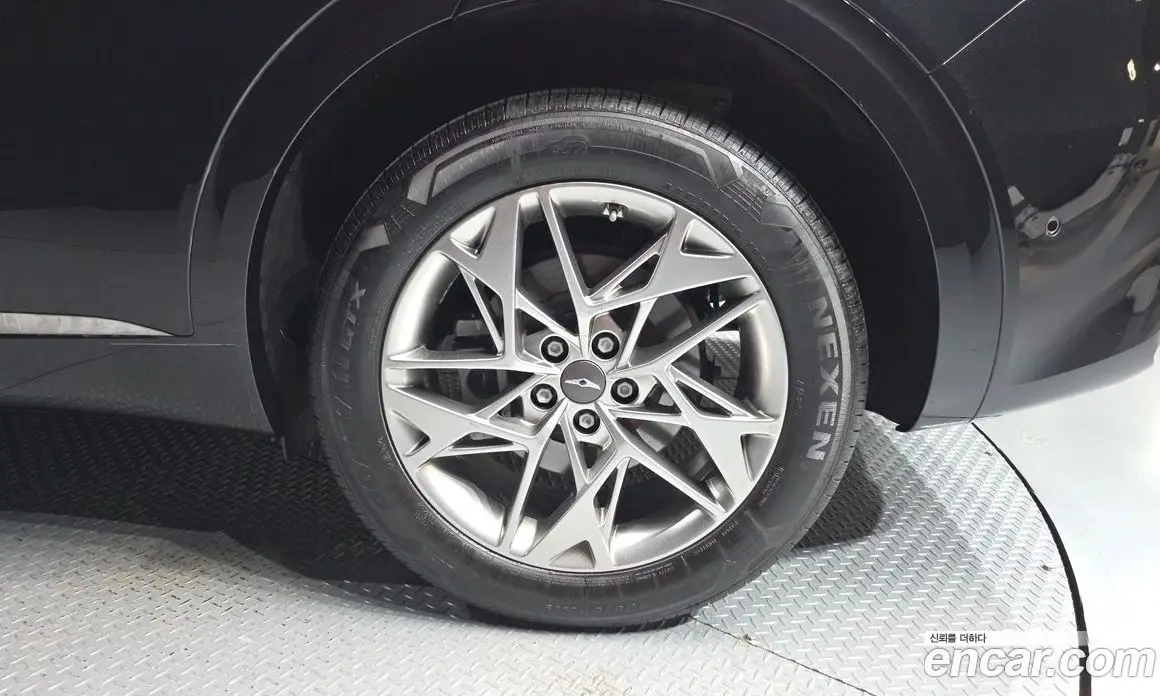 Genesis GV70 2021 2.5 автомат (гидро), фото 7 Genesis GV70 2021 2.5 автомат (гидро), фото 7
