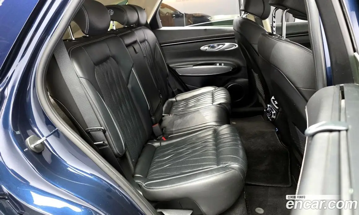 Genesis GV70 2022 2.5 автомат (гидро), фото 12 Genesis GV70 2022 2.5 автомат (гидро), фото 12