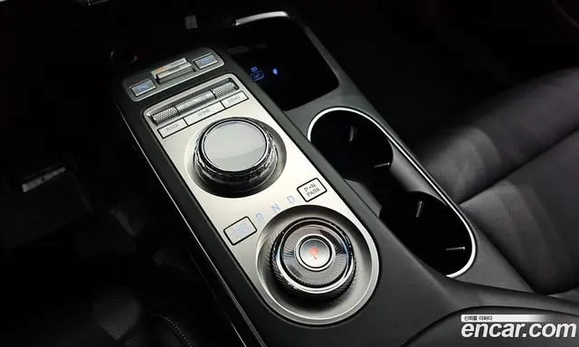 Genesis GV70 2022 2.5 автомат (гидро), миниатюра 9 Genesis GV70 2022 2.5 автомат (гидро), миниатюра 9