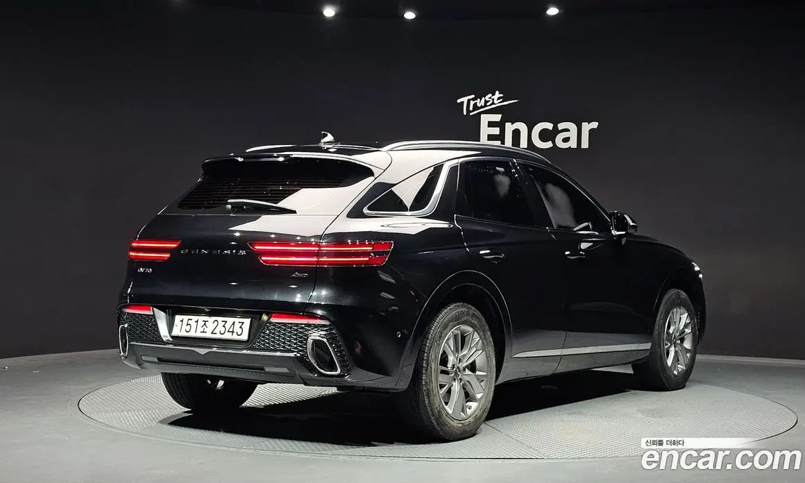 Genesis GV70 2023 2.5 автомат (гидро), фото 2 Genesis GV70 2023 2.5 автомат (гидро), фото 2