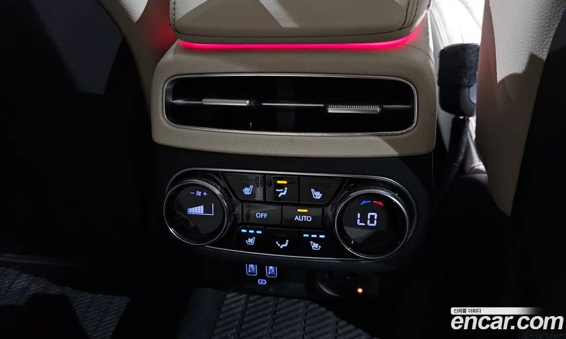 Genesis GV70 2023 2.5 автомат (гидро), фото 17 Genesis GV70 2023 2.5 автомат (гидро), фото 17