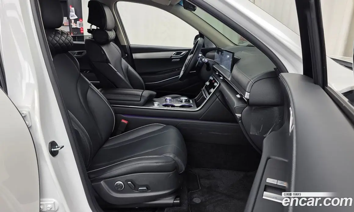 Genesis GV80 2024 2.5 автомат (гидро), фото 17 Genesis GV80 2024 2.5 автомат (гидро), фото 17