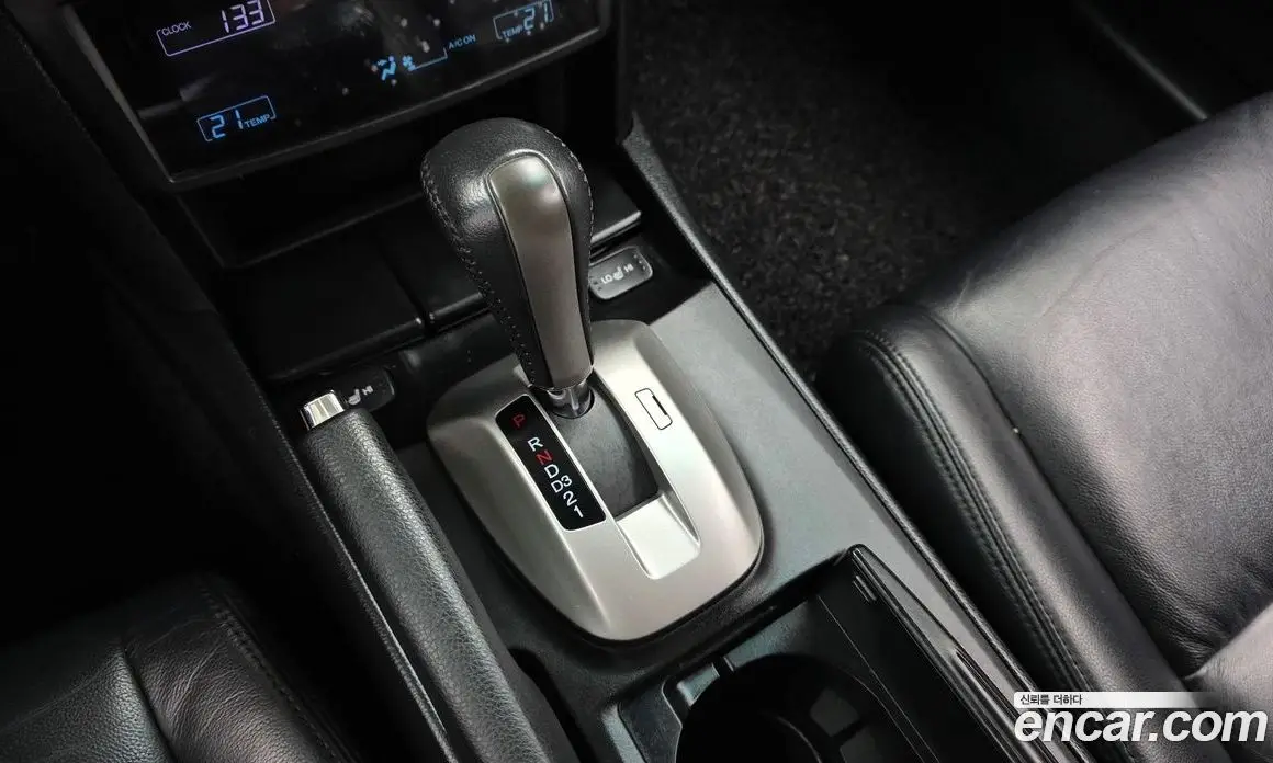 Honda Accord 2011 3.5 автомат (гидро), фото 9
