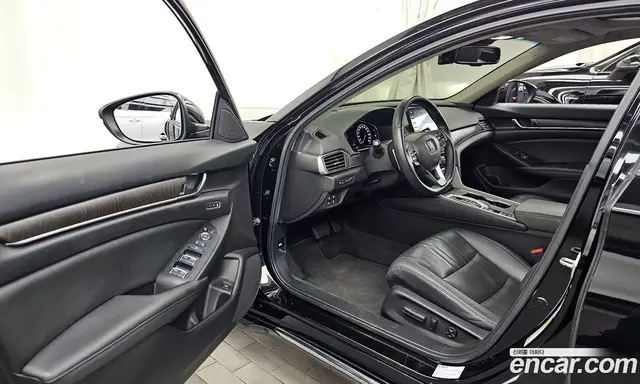 Honda Accord 2019 2.0 автомат (гидро), миниатюра 10 Honda Accord 2019 2.0 автомат (гидро), миниатюра 10