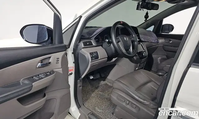 Honda Odyssey 2016 3.5 автомат (гидро), миниатюра 10