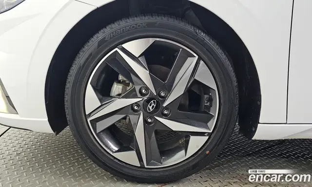 Hyundai Avante 2021 1.6 автомат (гидро), миниатюра 5 Hyundai Avante 2021 1.6 автомат (гидро), миниатюра 5